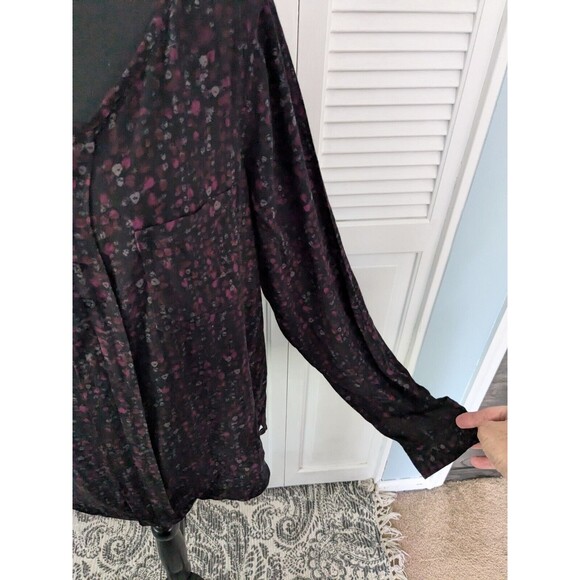 Eddie Bauer Top Women XL Red Black Dotted Long Sleeve Blouse Cottagecore Light - Picture 6 of 13